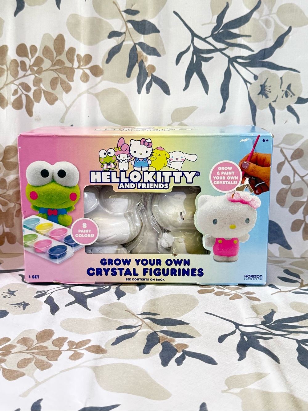 NWOT Hello Kitty Grow Your Own Crystal Figurines Kit - Pink & White